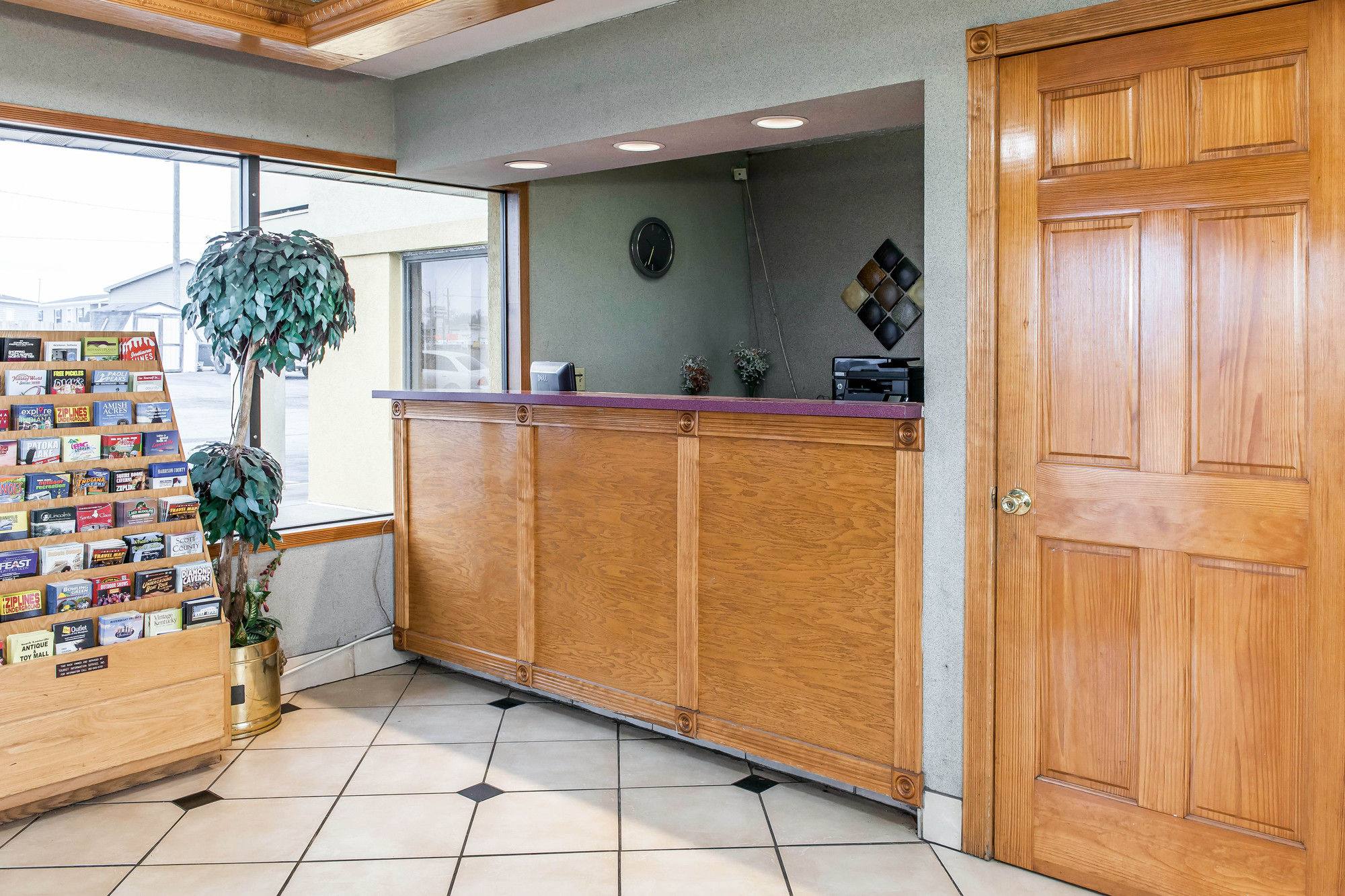 Фото Econo Lodge Seymour