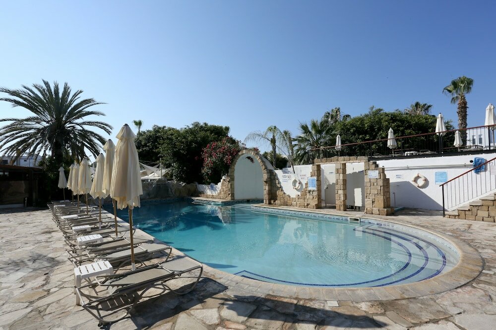 Фото Dionysos Central Hotel