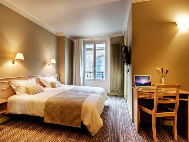 Фото отеля 2