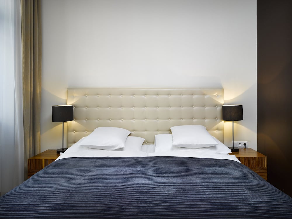 Фото The Icon Hotel & Lounge