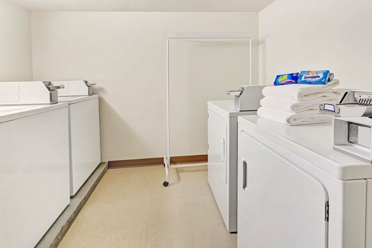 Фото Microtel Inn & Suites by Wyndham Cheyenne