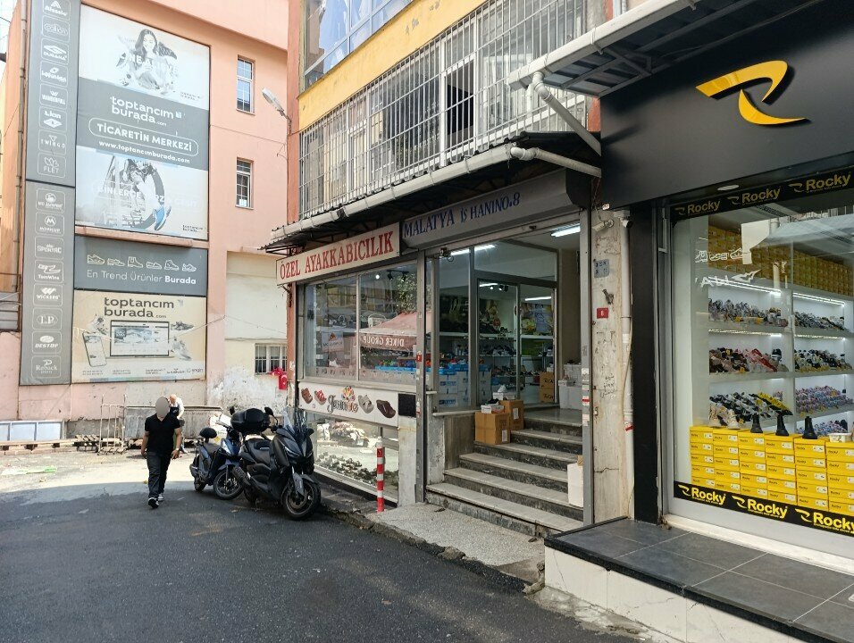 Shoe store Comert Ayakkabi, Istanbul, photo