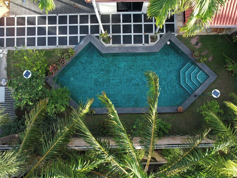 Фото Majestic Seaside Pool Villa