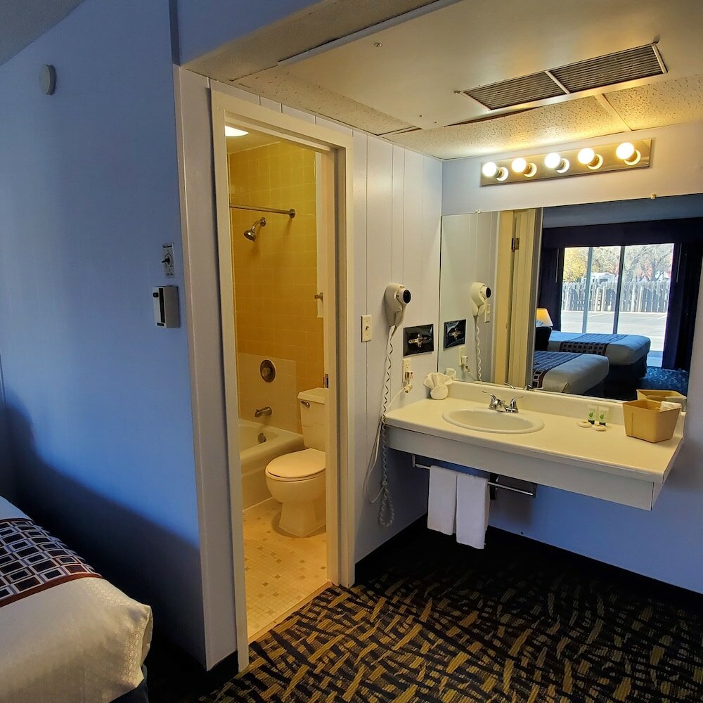 Фото Hospitality Inn