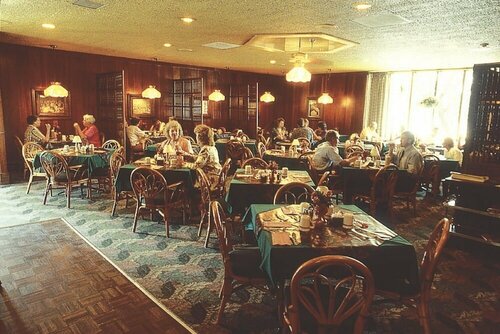 Гостиница Meadow Court Inn в Итаке