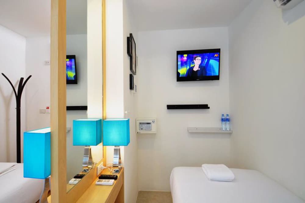 Фото The Bedrooms Hostel Pattaya