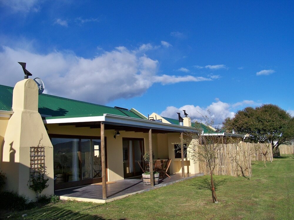 Фото Wild Clover Cottages
