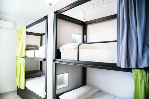 Хостел Onefam Catedral Hostel Seville в Севилье
