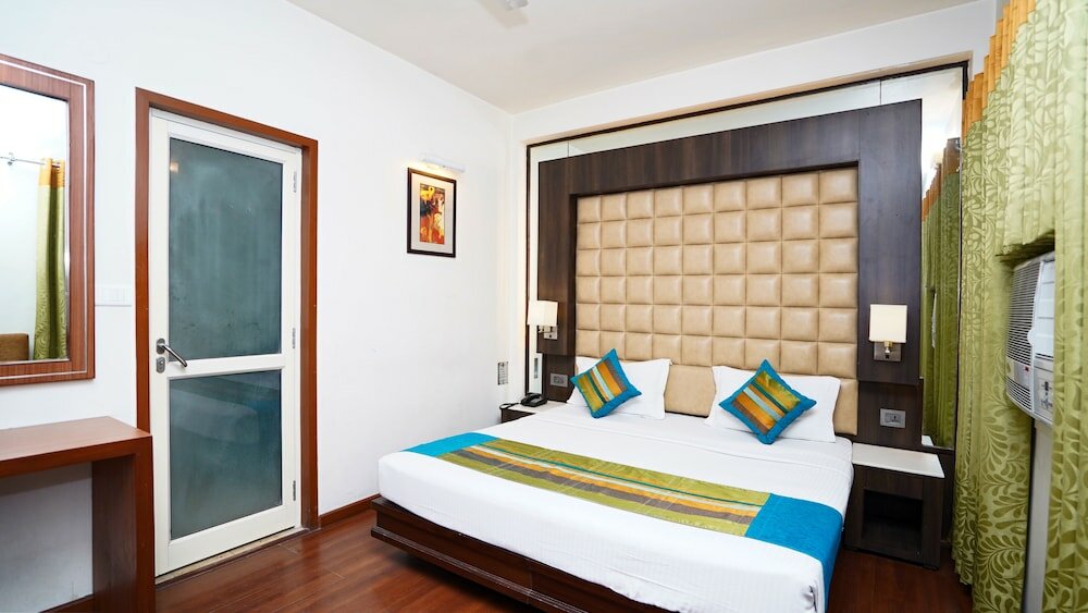 Фото Hotel Pooja Palace