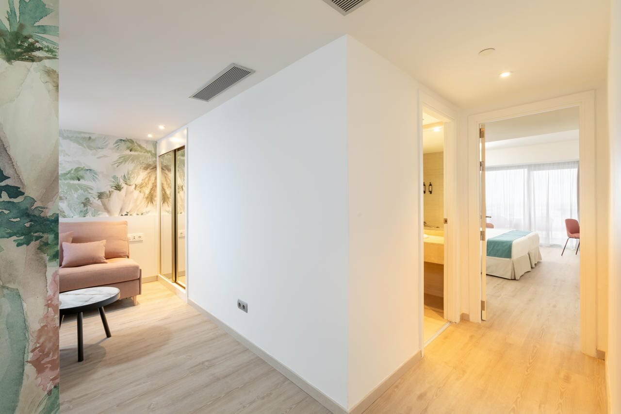 Фото Hotel Cristina by Tigotan Las Palmas - Adults Only