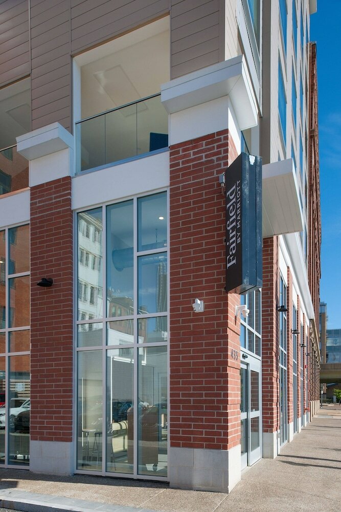 Фото Fairfield Inn & Suites by Marriott Pittsburgh Downtown