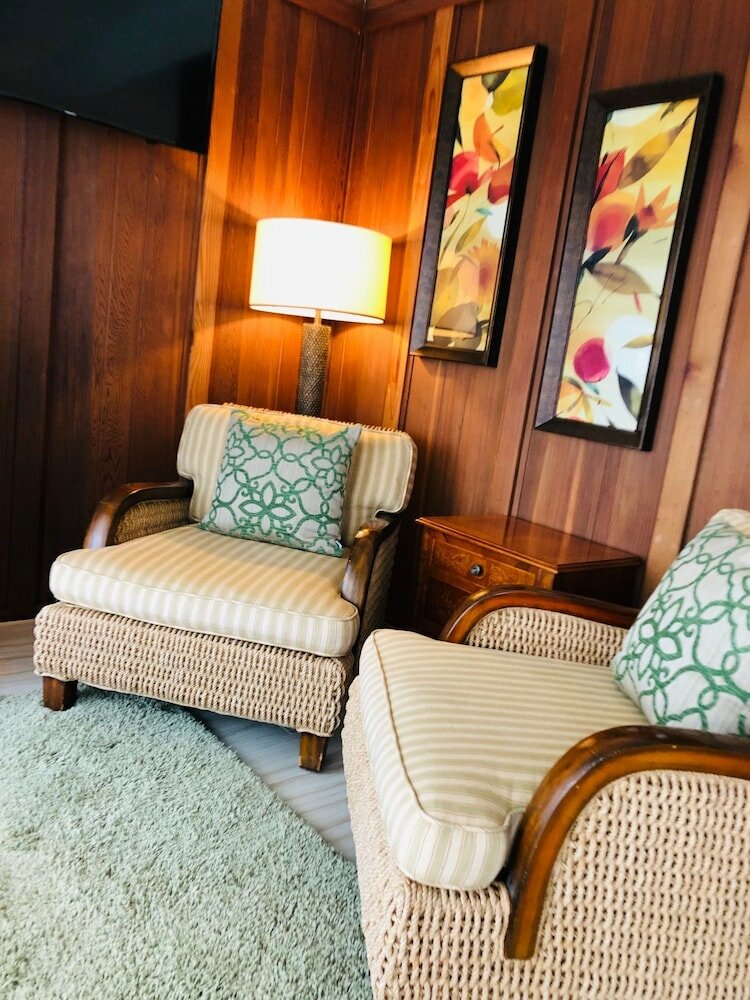 Фото Seafoam Lodge