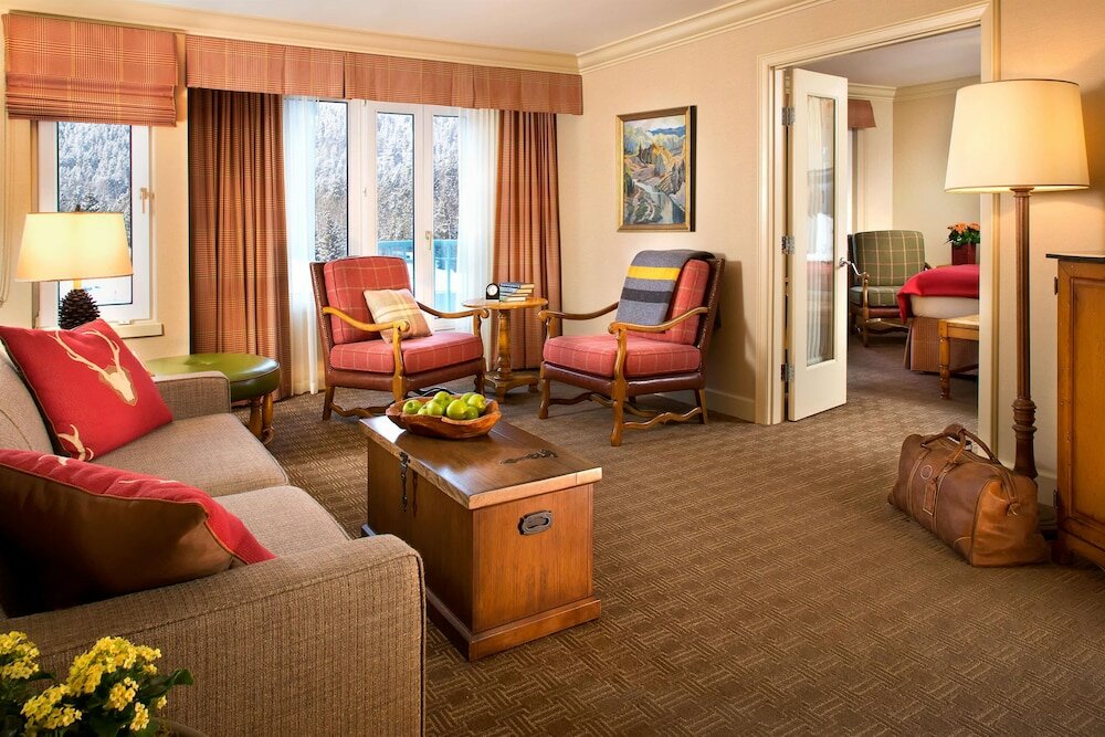 Фото Fairmont Chateau Whistler