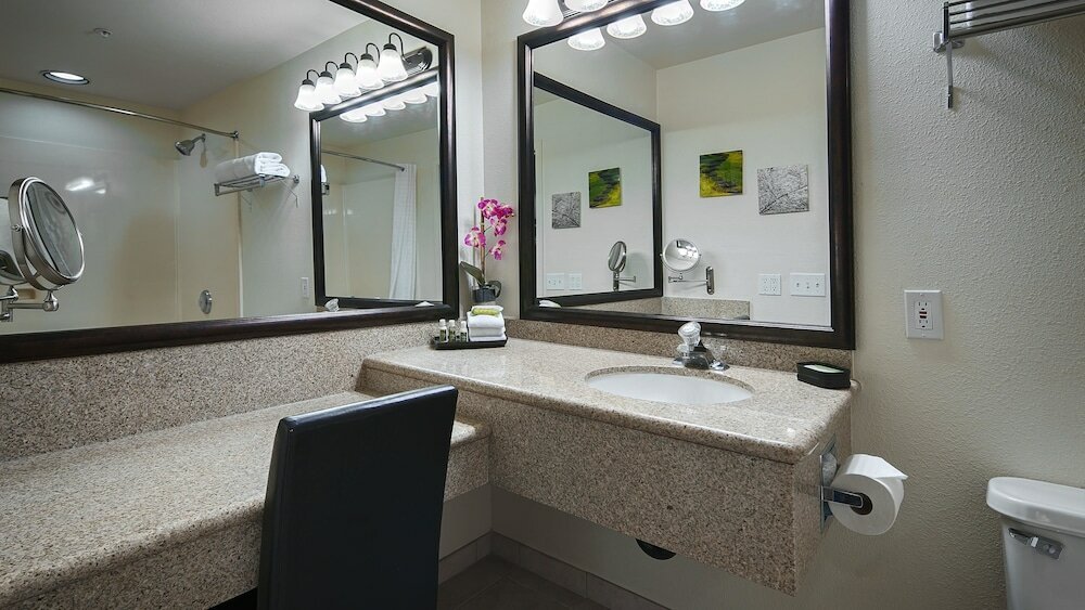 Фото Best Western Plus Villa Del Lago Inn