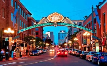 Фото La Pensione Hotel