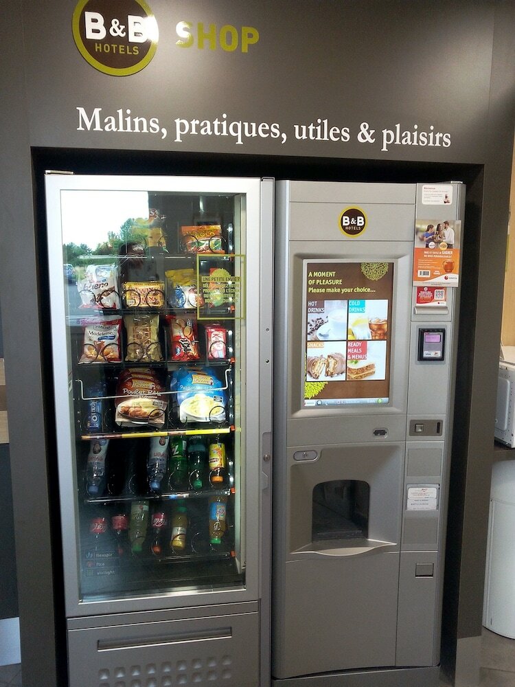 Фото B&b Hotel Clermont-Ferrand Nord Riom