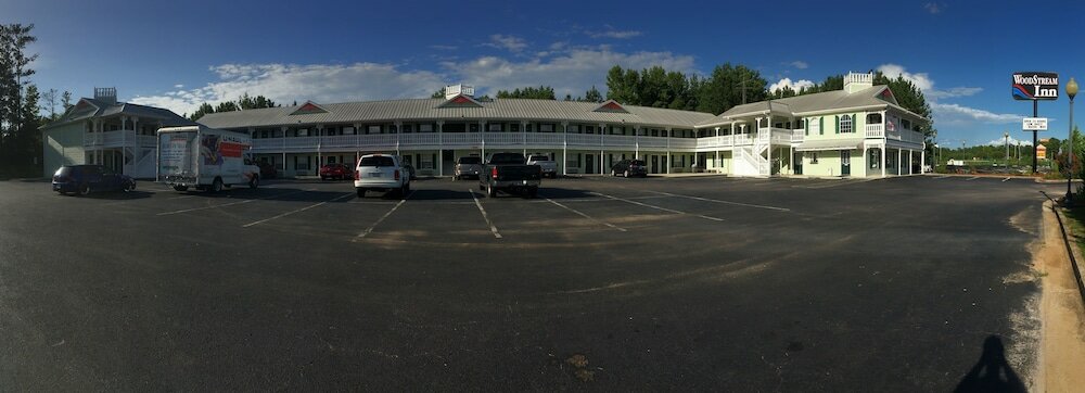 Фото Woodstream Inn