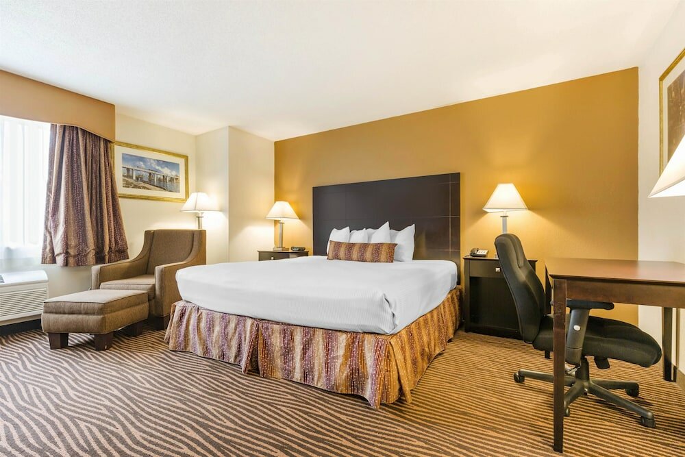 Фото Best Western Des Plaines Inn
