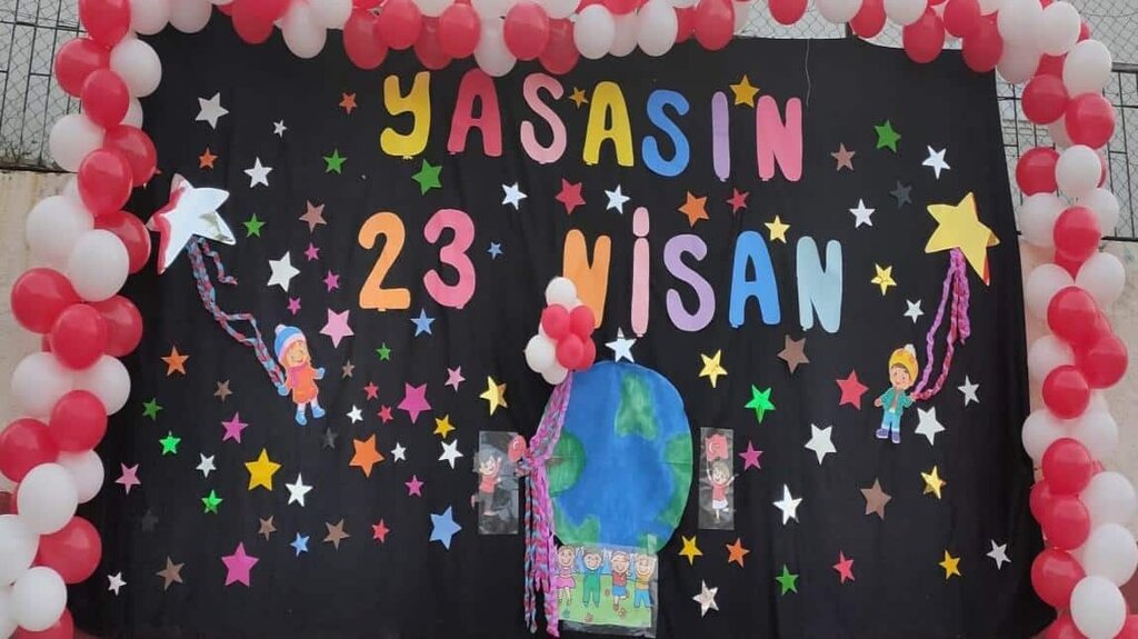 Primary school Seyfi Gulmezoglu Elementary School, Izmir, photo