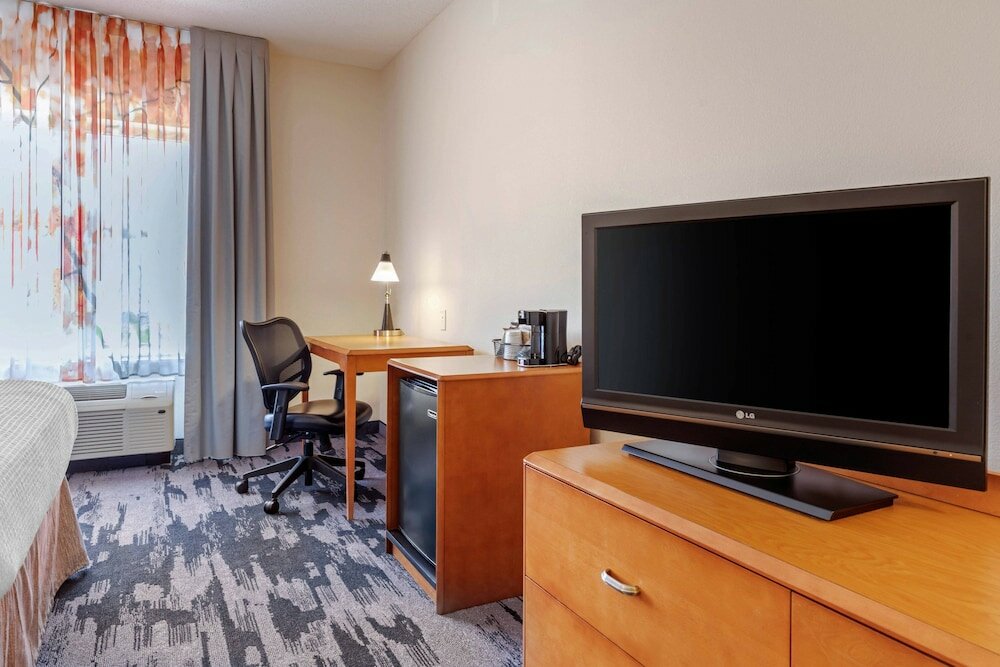 Фото Fairfield Inn & Suites by Marriott Rockford