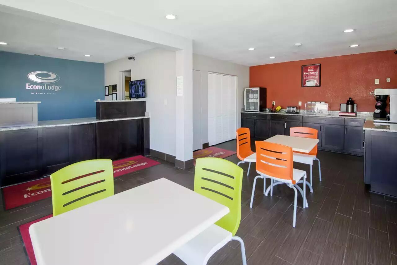 Фото Econo Lodge Airport