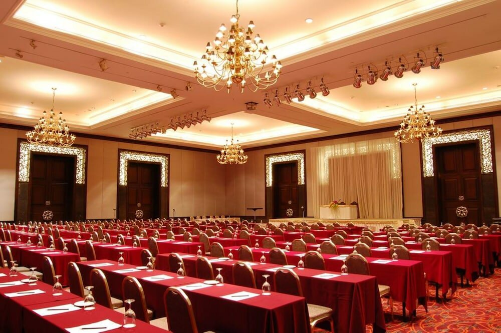 Фото Century Park Hotel
