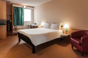 Ibis Albi (Occitanie, Tarn, Albi, Rue Castelginest), hotel