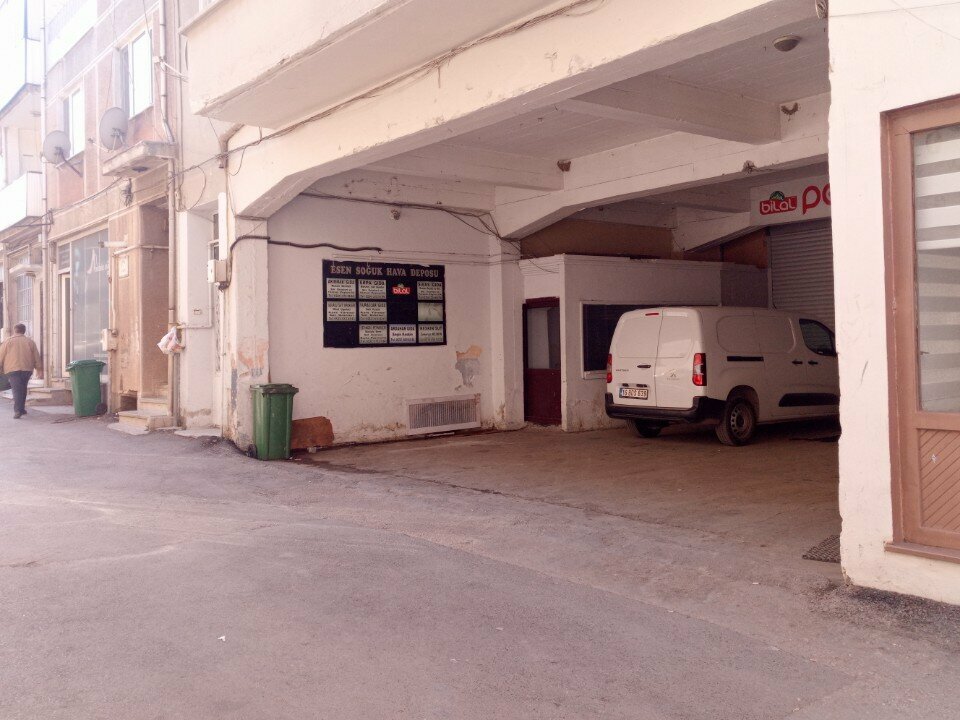 Магазин бытовой техники Esen Soguk Hava Depoculuk, Бурса, фото
