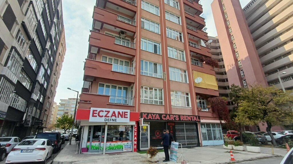 Аптека Defne Eczanesi, Конья, фото
