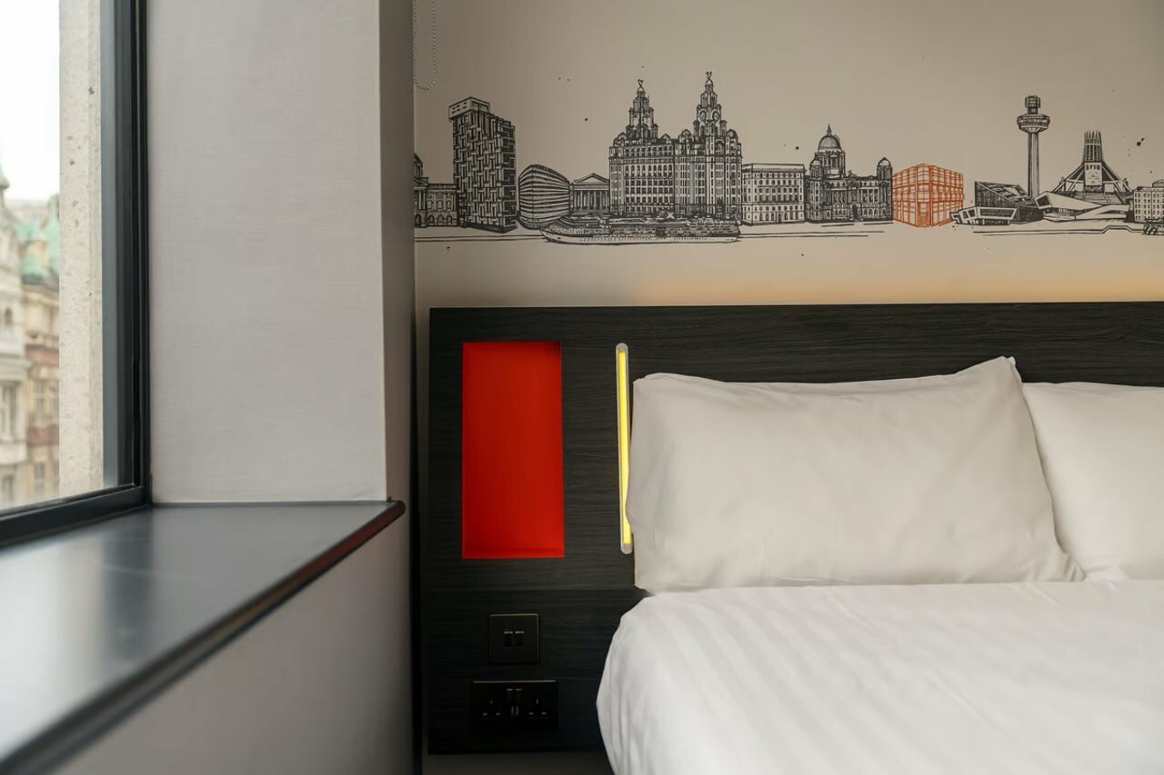 Фото EasyHotel Liverpool City Centre