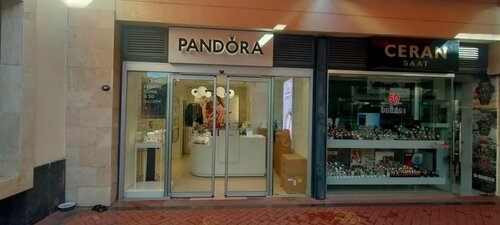 Pandora Fotoğraf 1