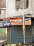 Al hamd (Shahrah-e-Mirza Mughal Street, CS40), paintwork materials