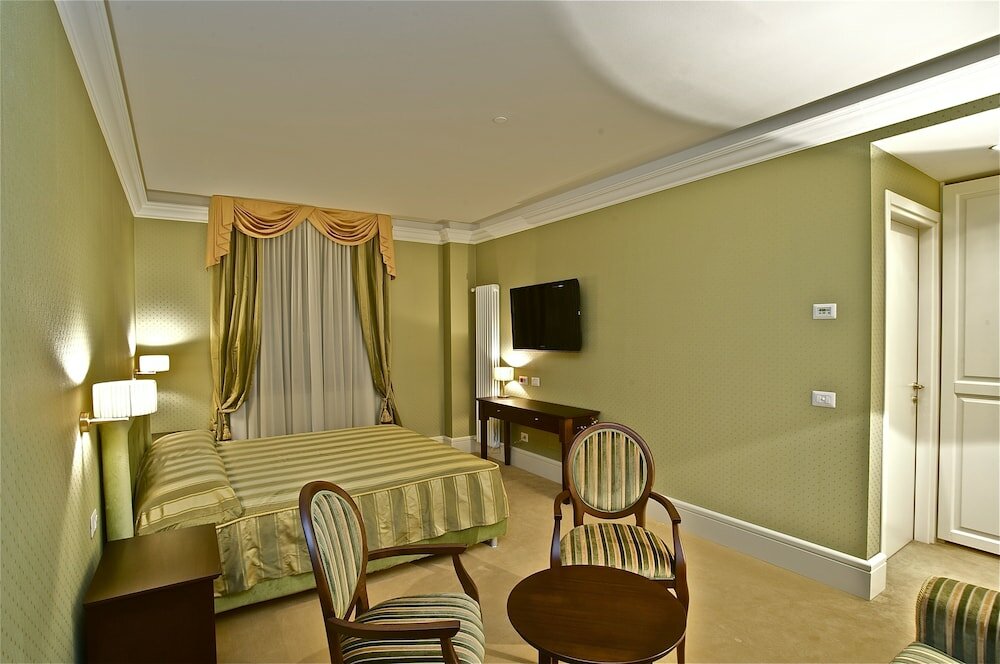 Фото Design Suite Tirano