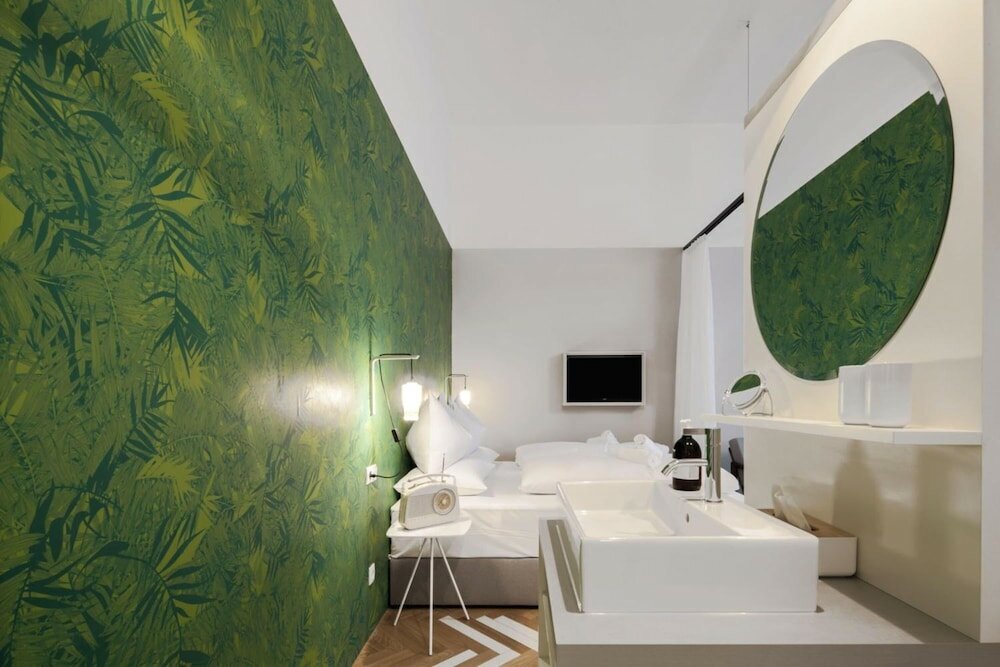 Фото 192934873645