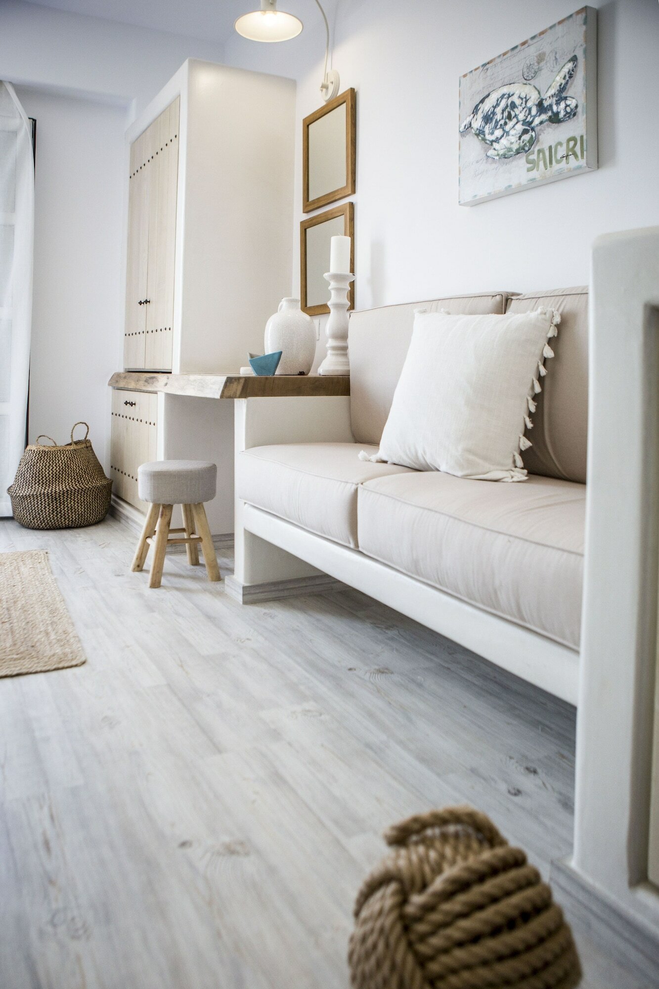 Фото Athina Studios & Suites