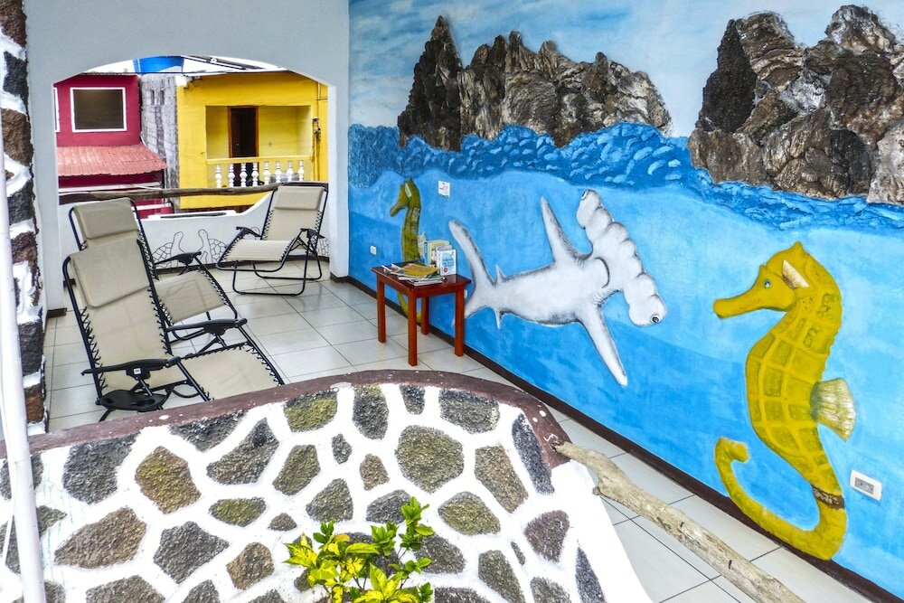 Фото Coloma Galapagos Hostal