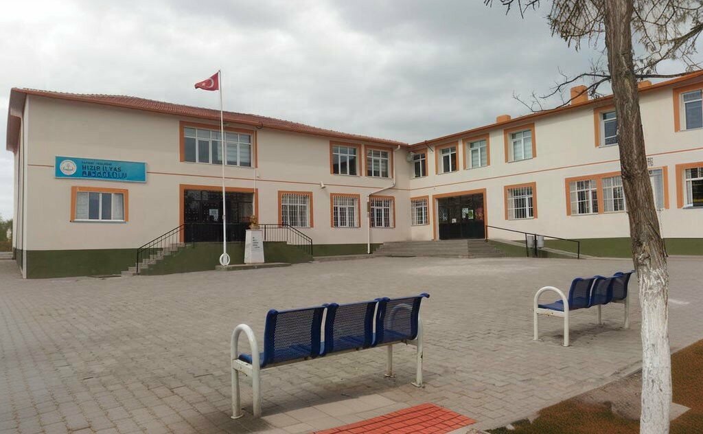 School Hizir Ilyas Middle School, Yesilhisar, photo