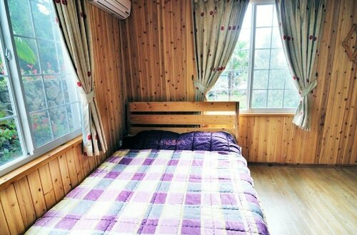 Гостиница Jeju Sannaedeul Pension