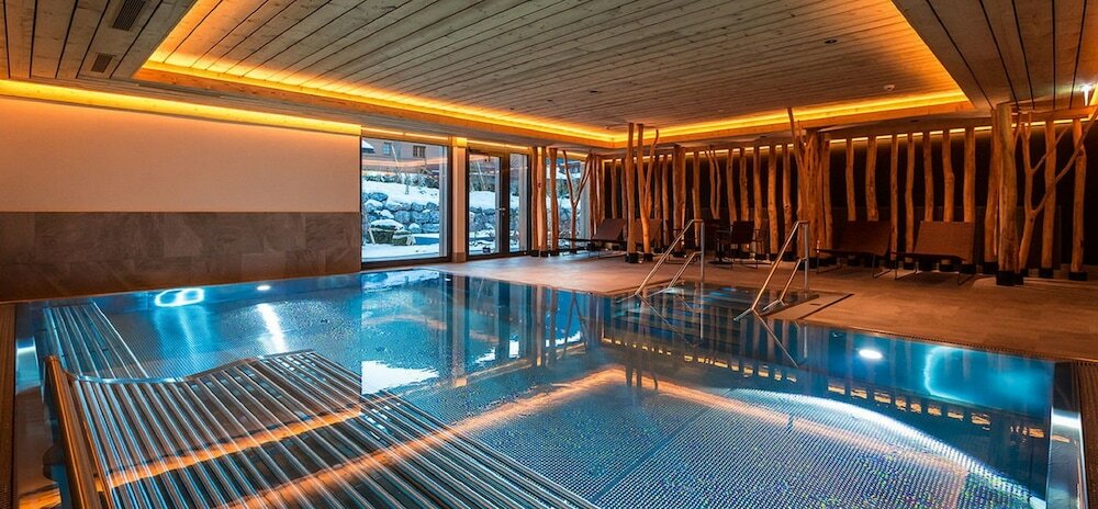 Фото Hotel Spitzhorn