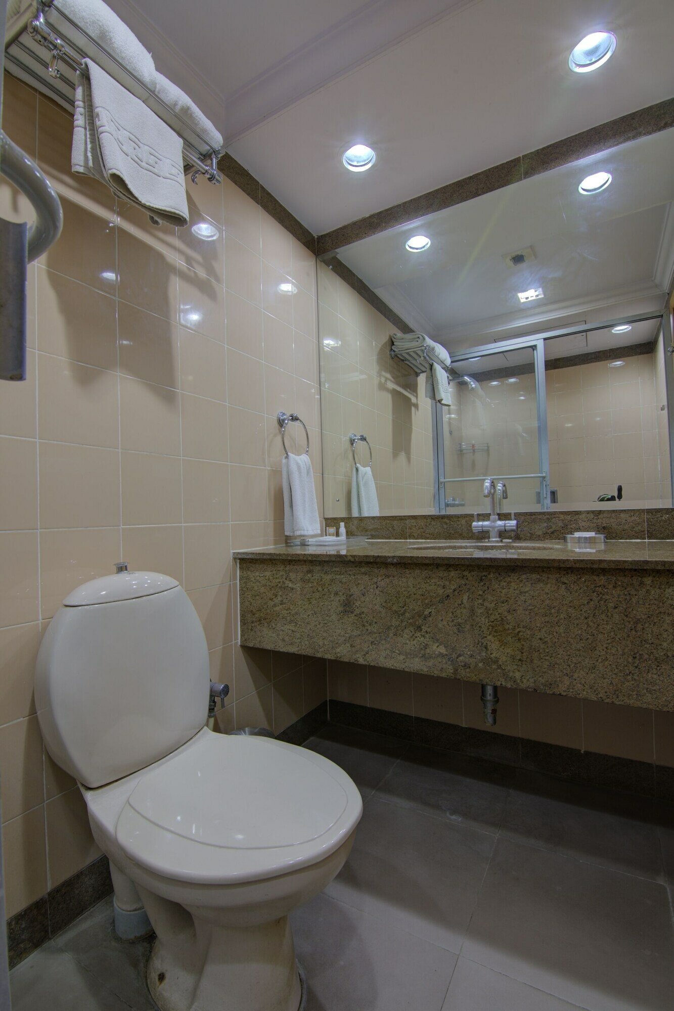 Фото Tristar Service Apartments