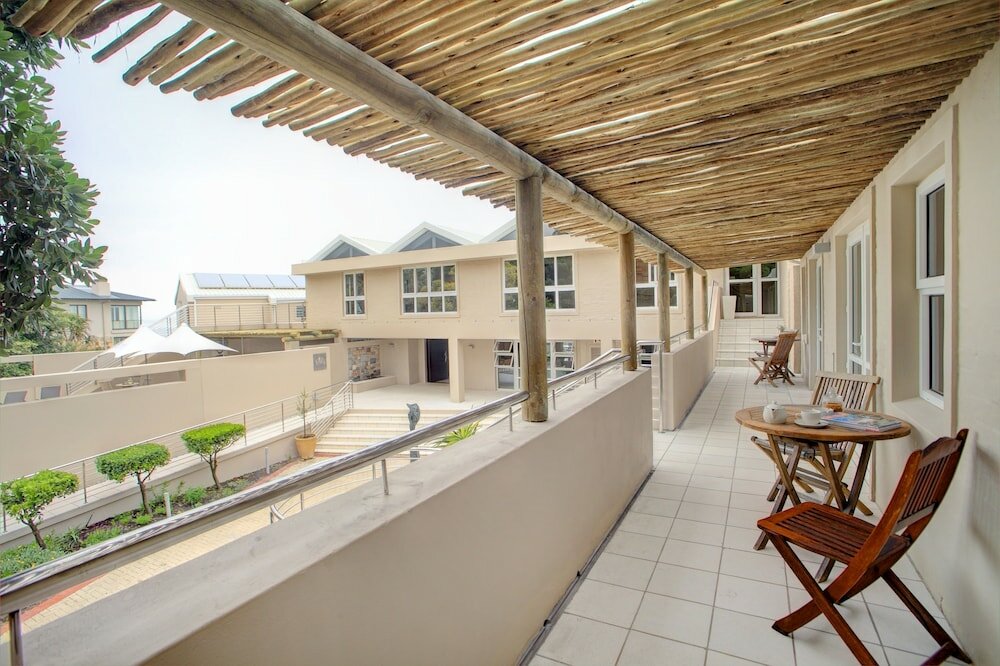 Фото Abalone Guest Lodge