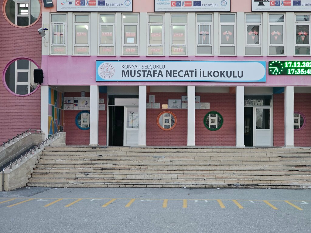 Primary school Mustafa Necati Ilkogretim Okulu, Konya, photo