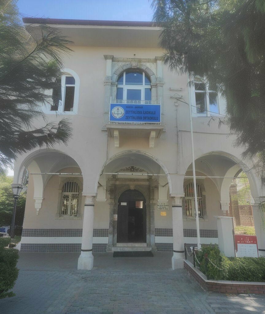 School Zeytinliova Middle School, Akhisar, photo