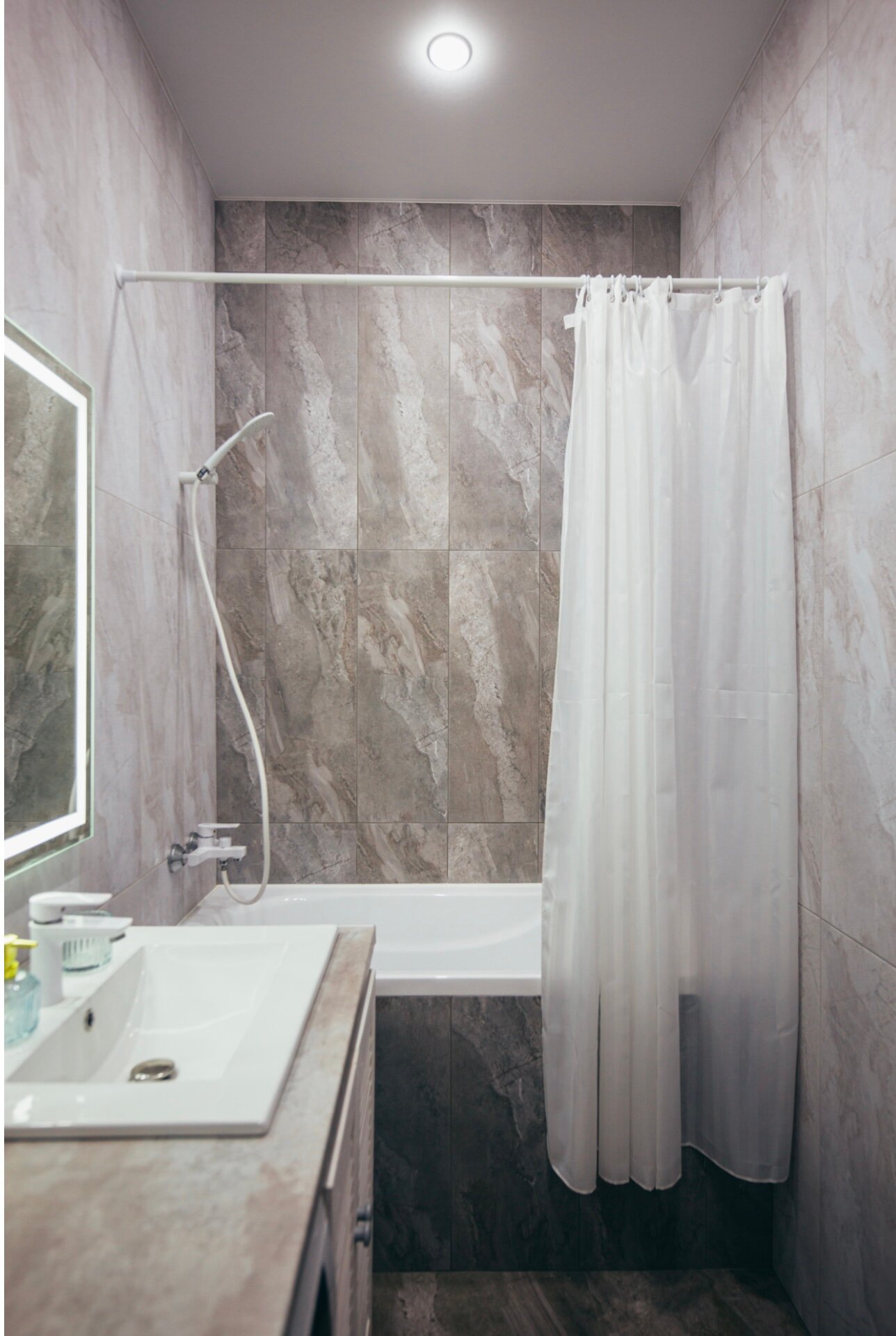 Фото Атлантис боковой вид на море