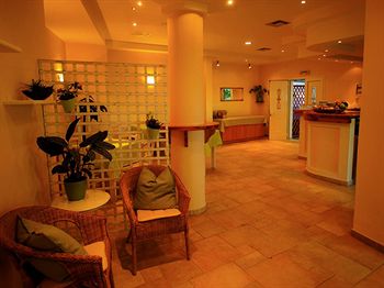 Фото Toni's Guesthouse