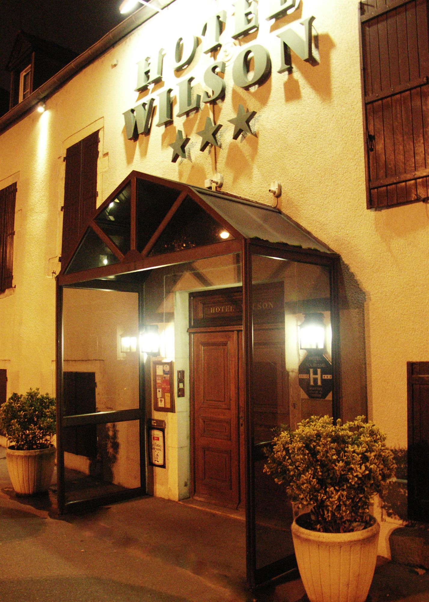 Фото Hotel Wilson