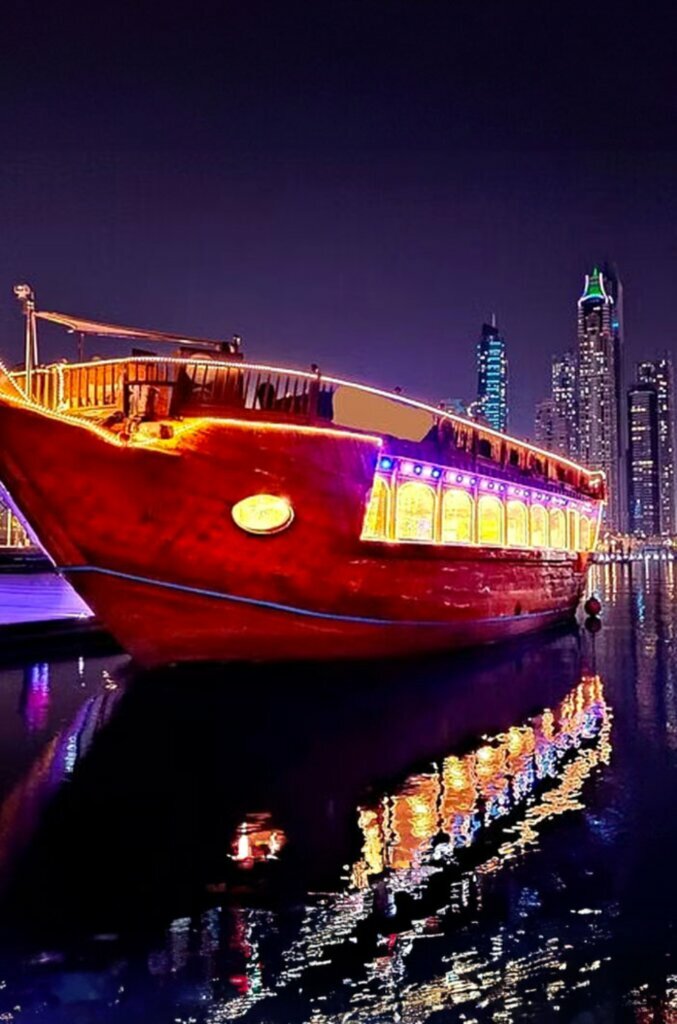 Yacht club Jack Sparrow Floating Restaurant & Luxury Yacht Rentals, Dubai, photo