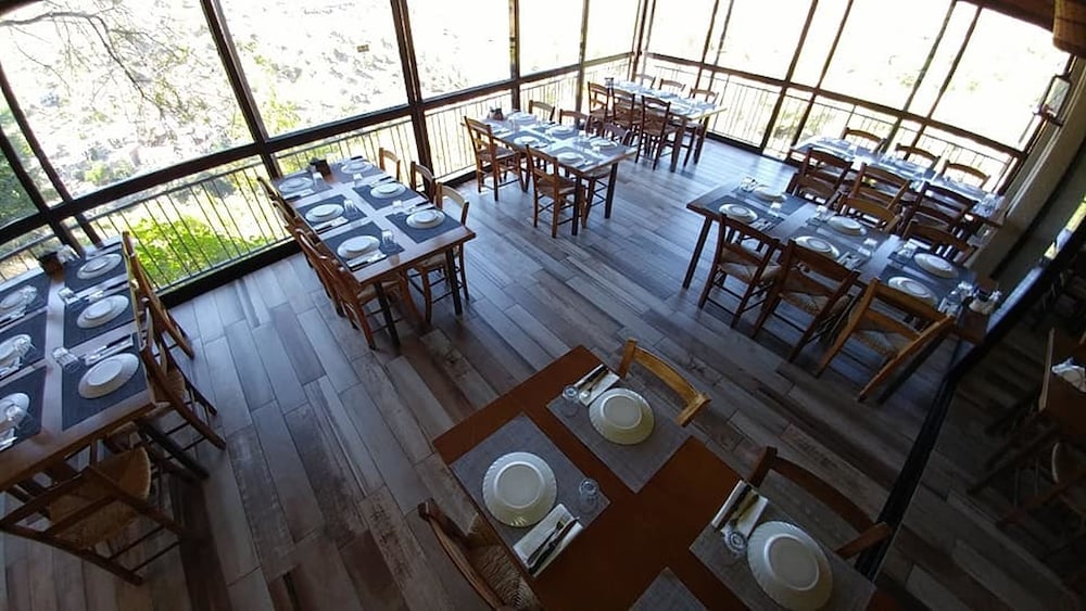 Фото Perneia Rooms