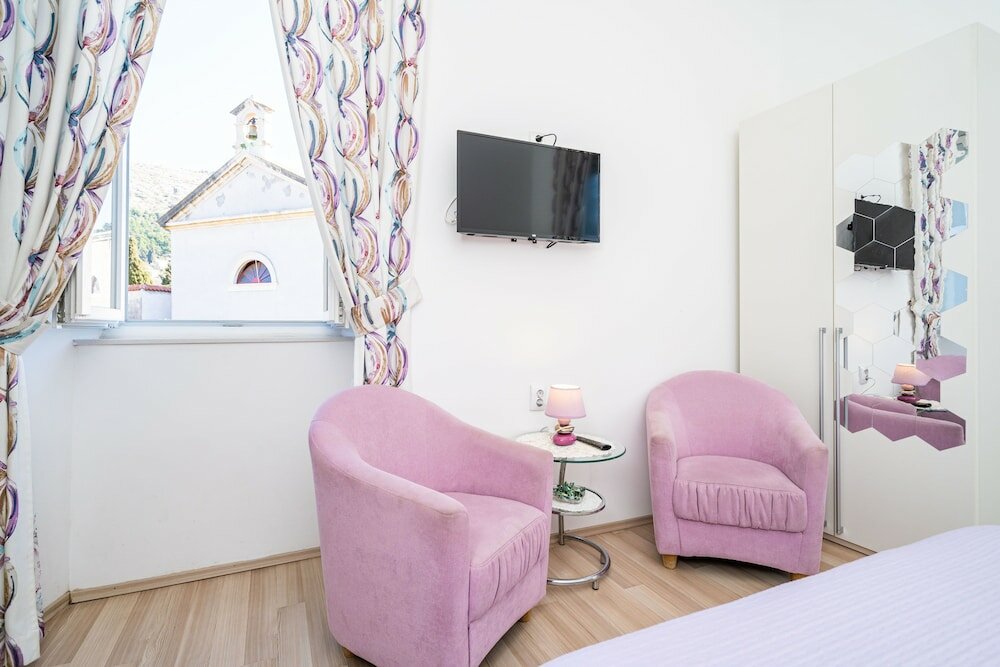 Фото House Boninovo - Adults Only