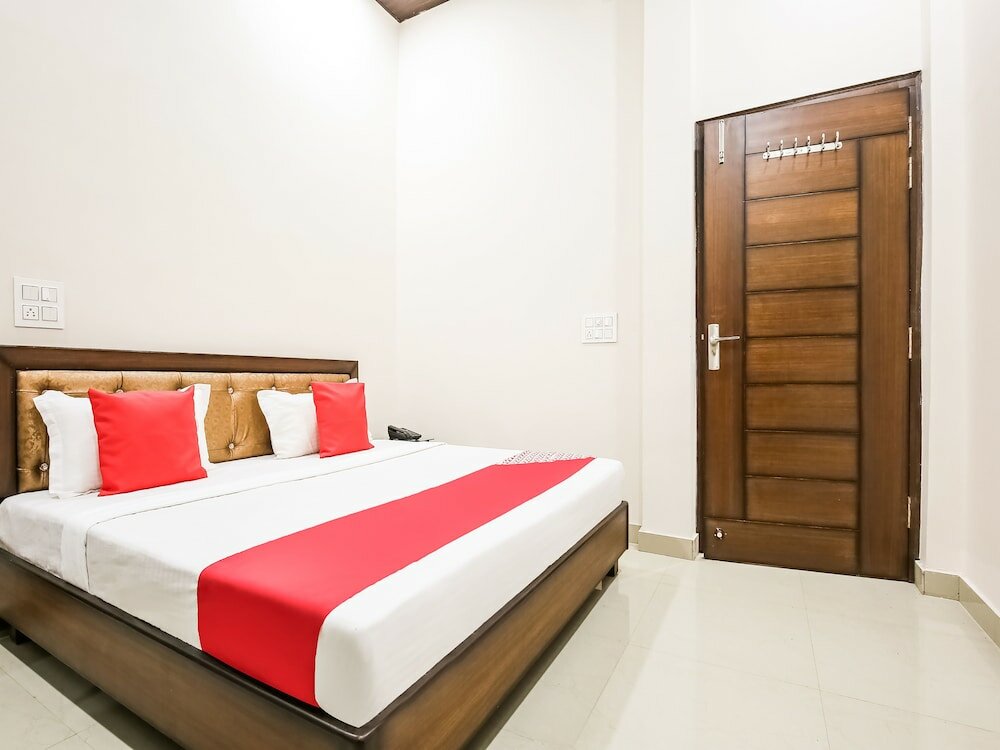 Фото Oyo 47577 Hotel Goldenland